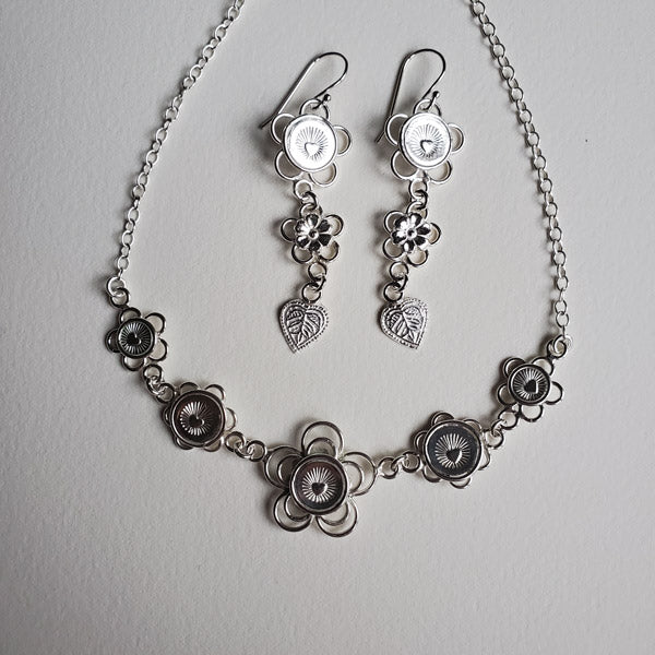 Love Blossoms Gift set 3 Silver Earrings and Necklace